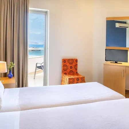 Elena Otel 3*