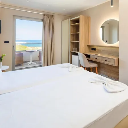 Elena Hotel 3*